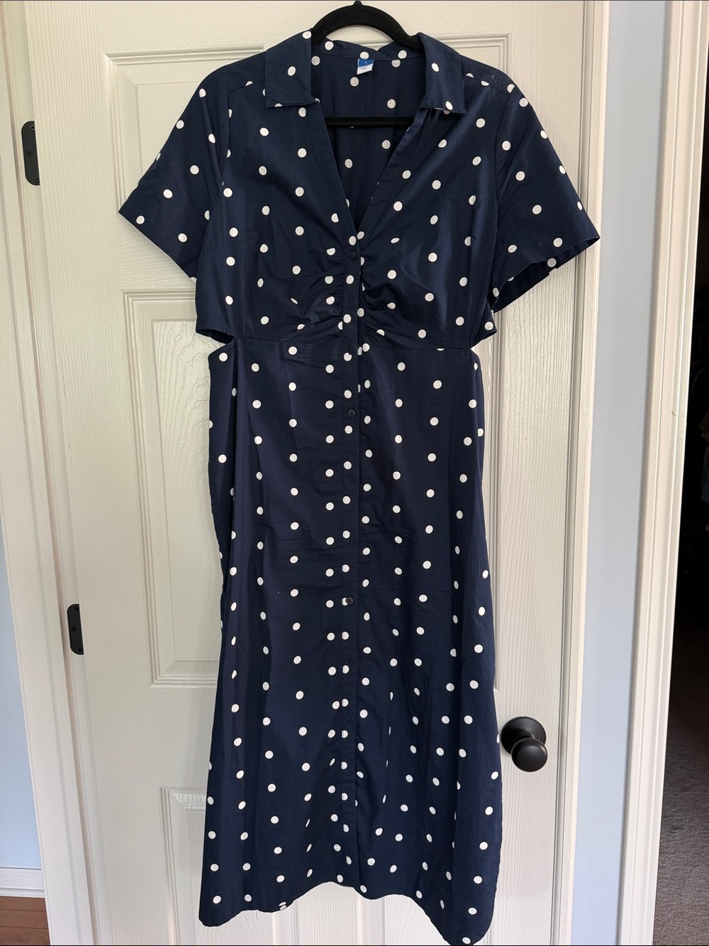 Old Navy Navy Polka Dot Ruched Midi Dress